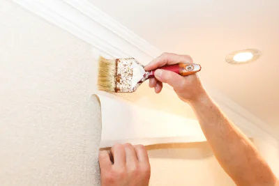 Pose de papier peint à Lorleau — revêtements muraux et toiles de verre